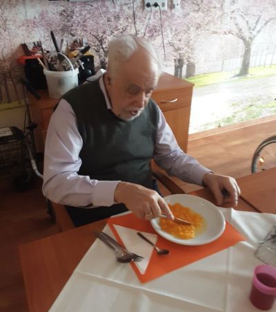 Kochen im Wohnbereich – Bild 1